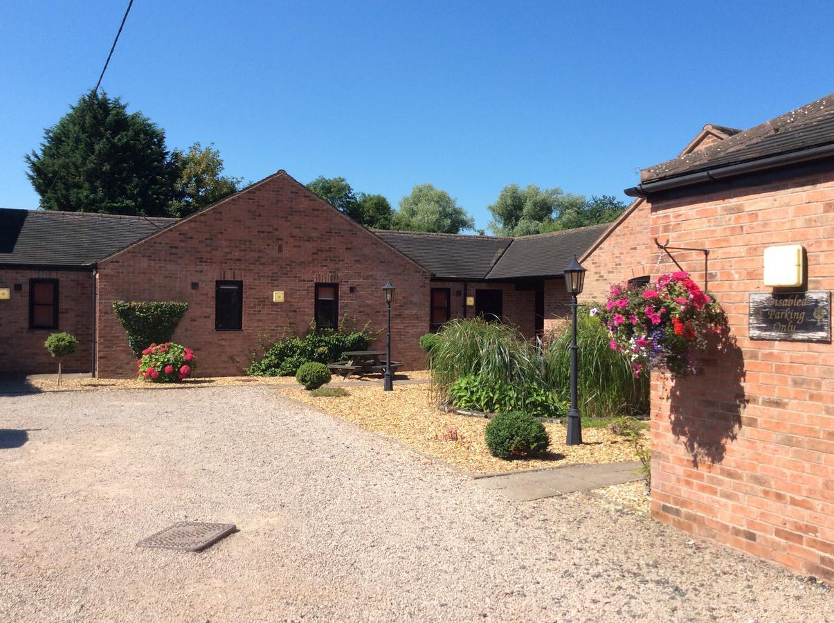 The Fountain Oldwood Hotel Tenbury Exterior photo